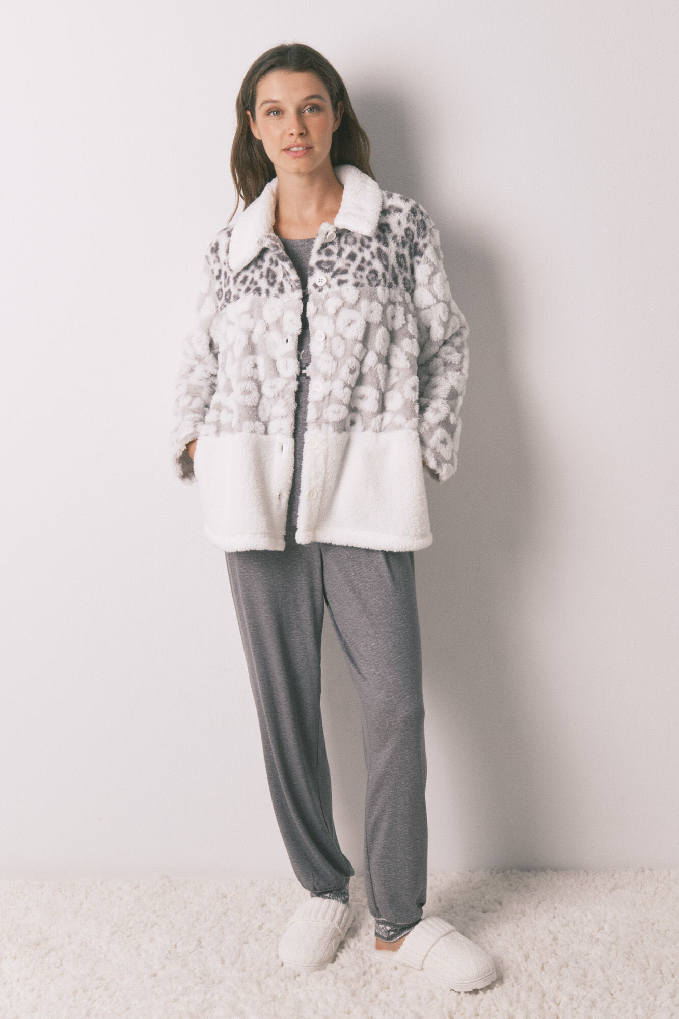 Womensecret Conjunto de zapatillas, bata y pijama 