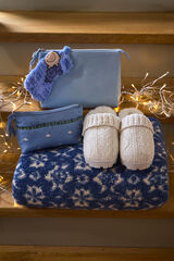 Womensecret Slippers and case set 