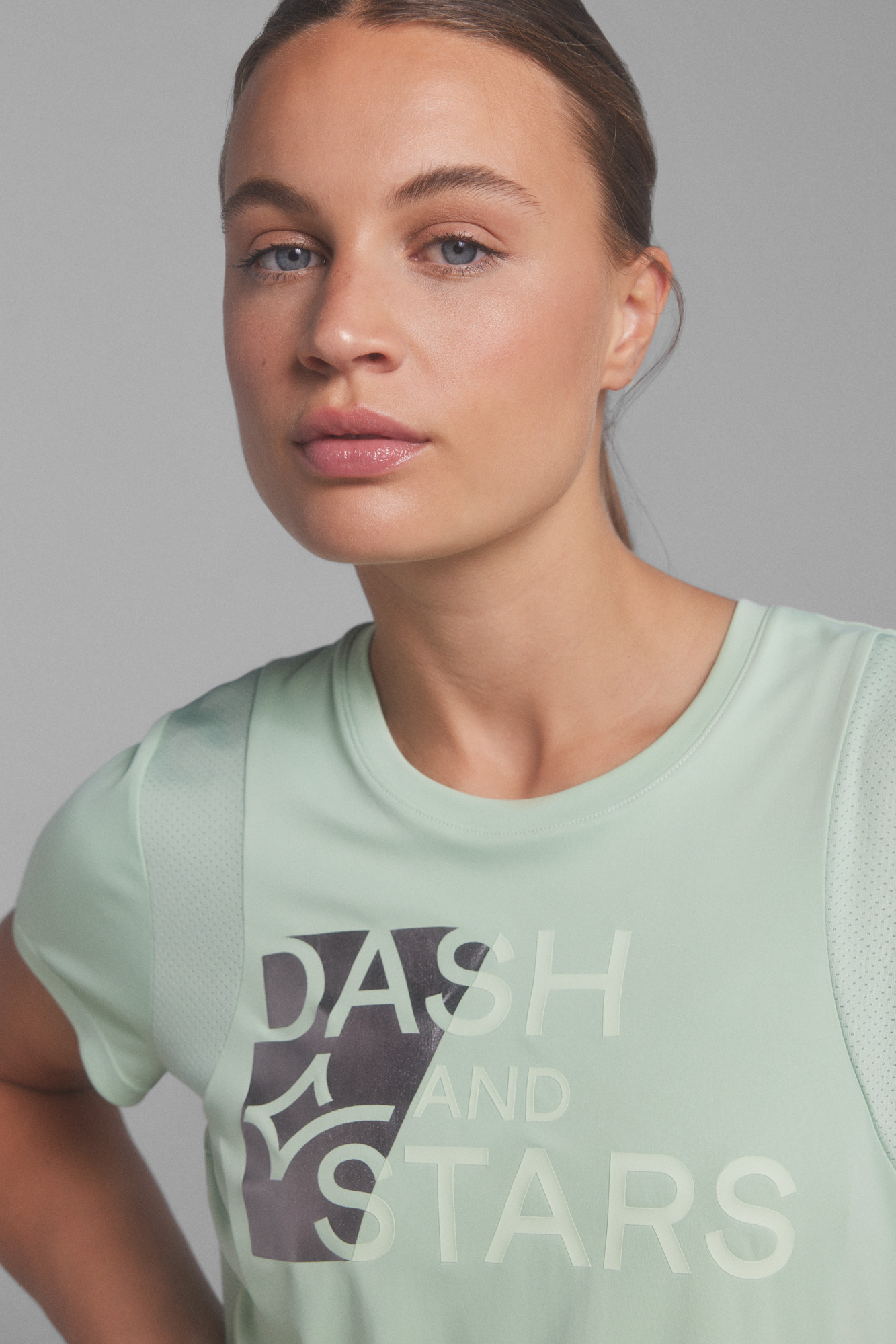 Technisches T Shirt Mit Grünem Licht Sport T Shirts Für Damen Womensecret 3275