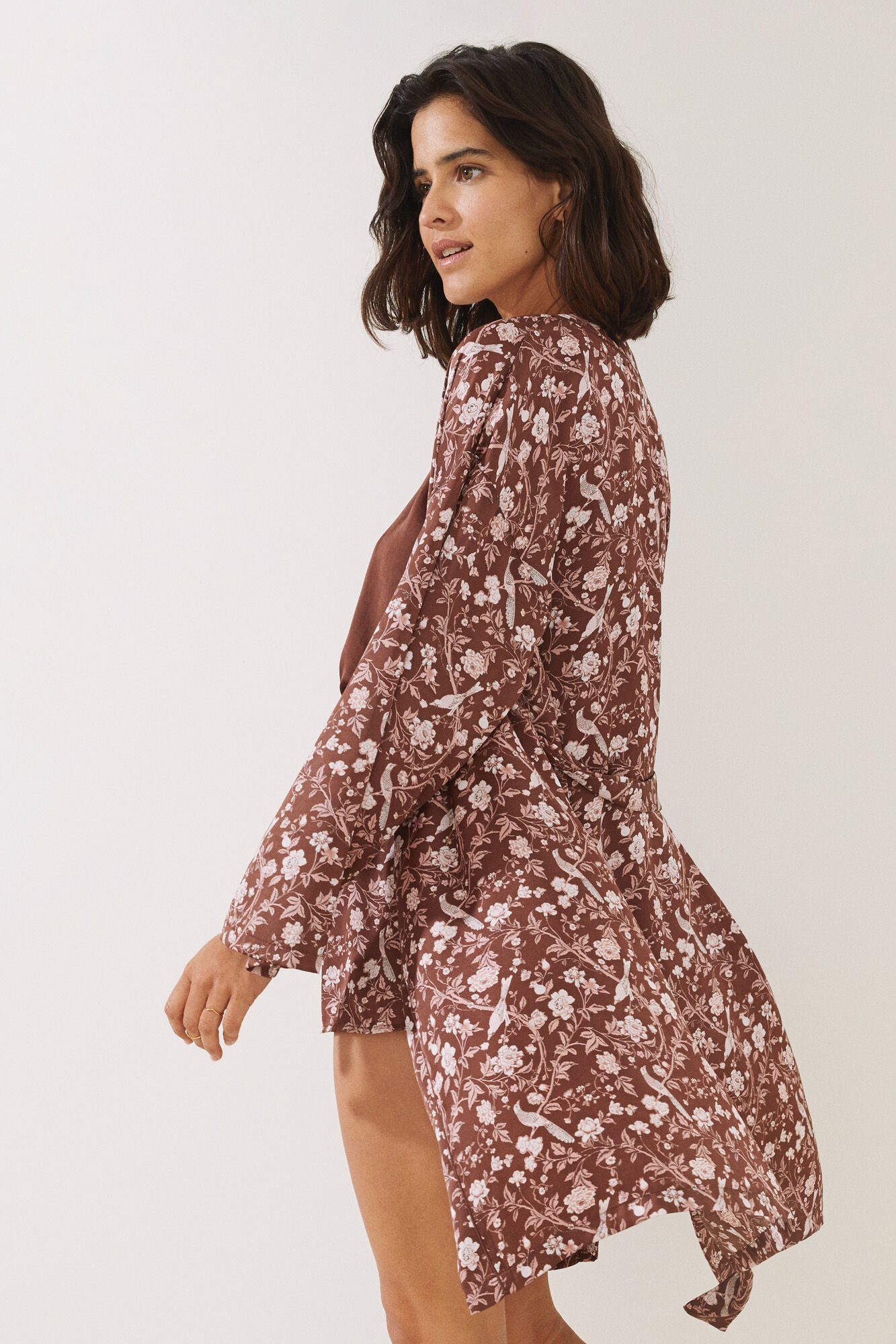 Bata midi satén estampado marrón | Pijamas y Homewear | WomenSecret