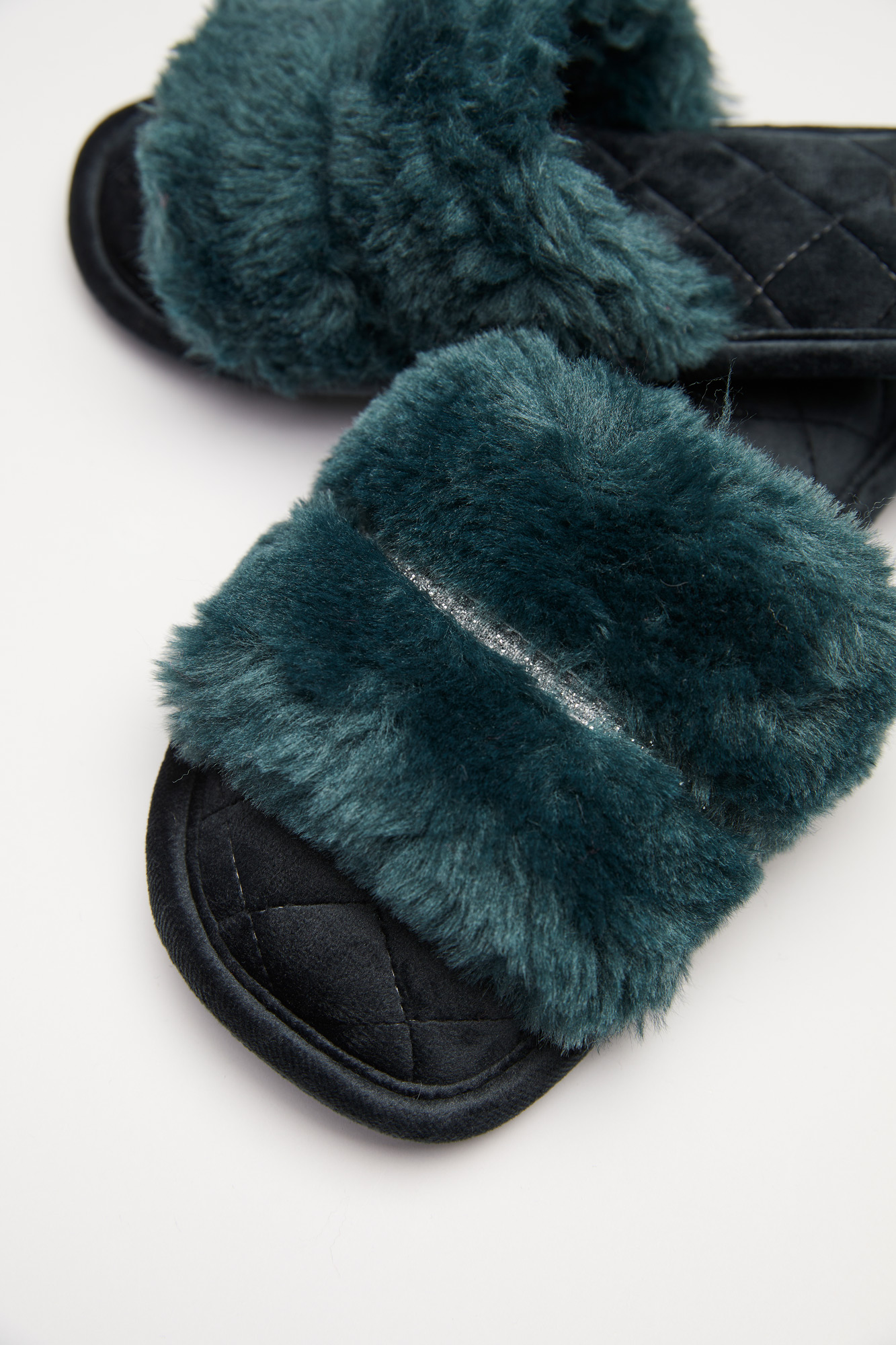 Zapatillas abiertas pelo verde | Ropa interior de mujer | WomenSecret