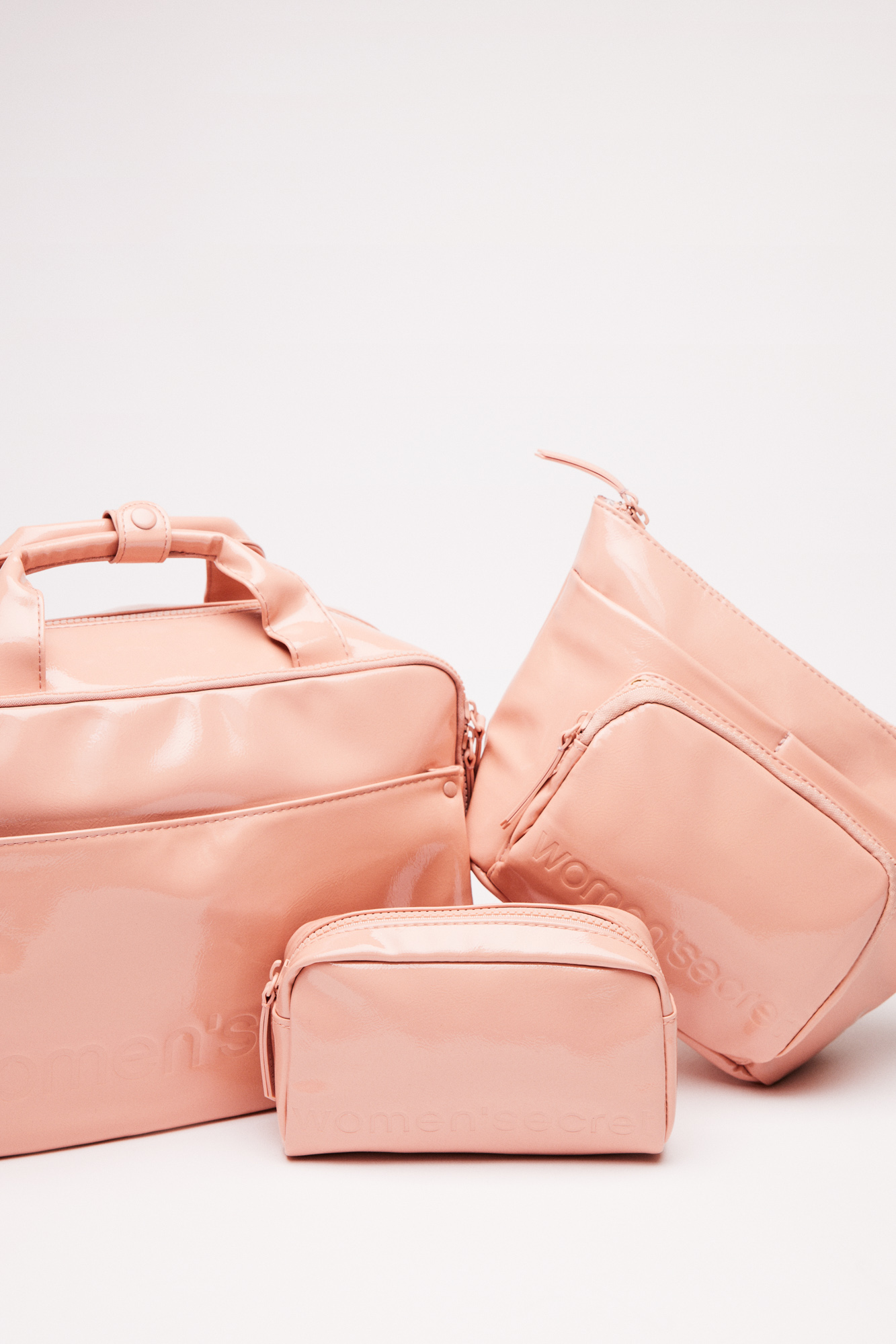 Large pink logo vanity case Vanity cases WomenSecret