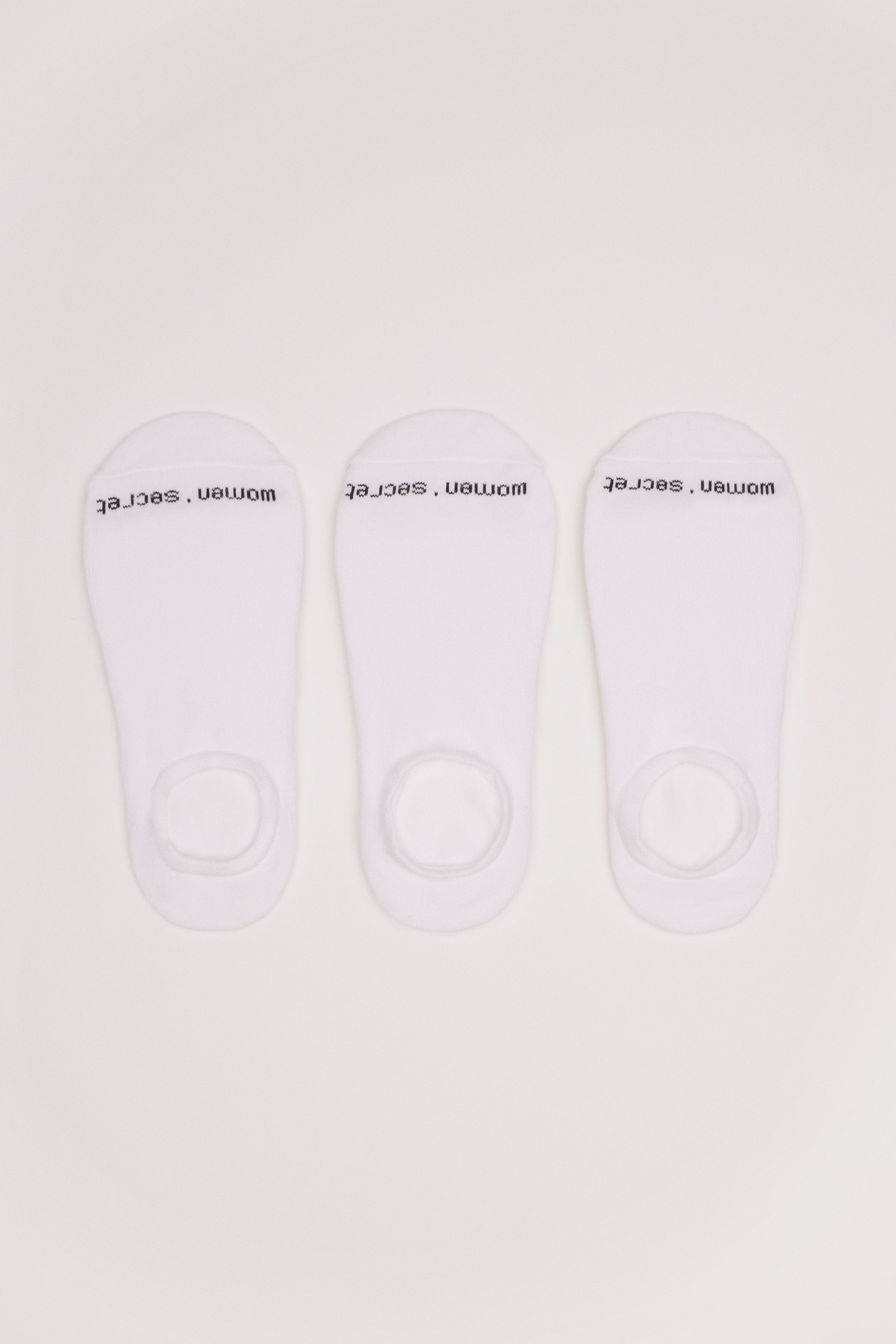 3-pack of white cotton no-show socks