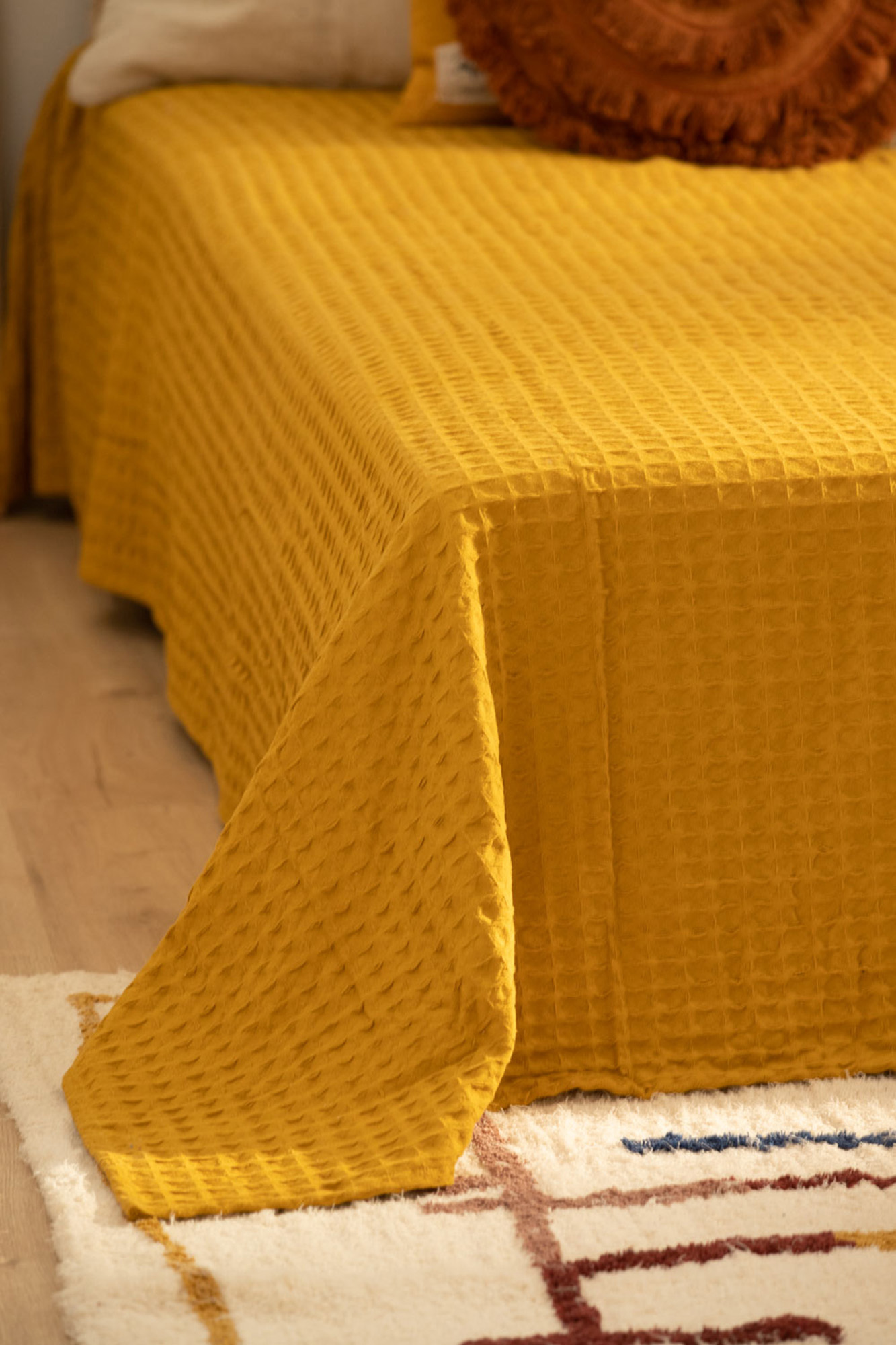 Tagesdecke mit Wabenmuster Panal Senfgelb. Bett 135-150 cm. | Bettwäsche und Schlafzimmertextilien