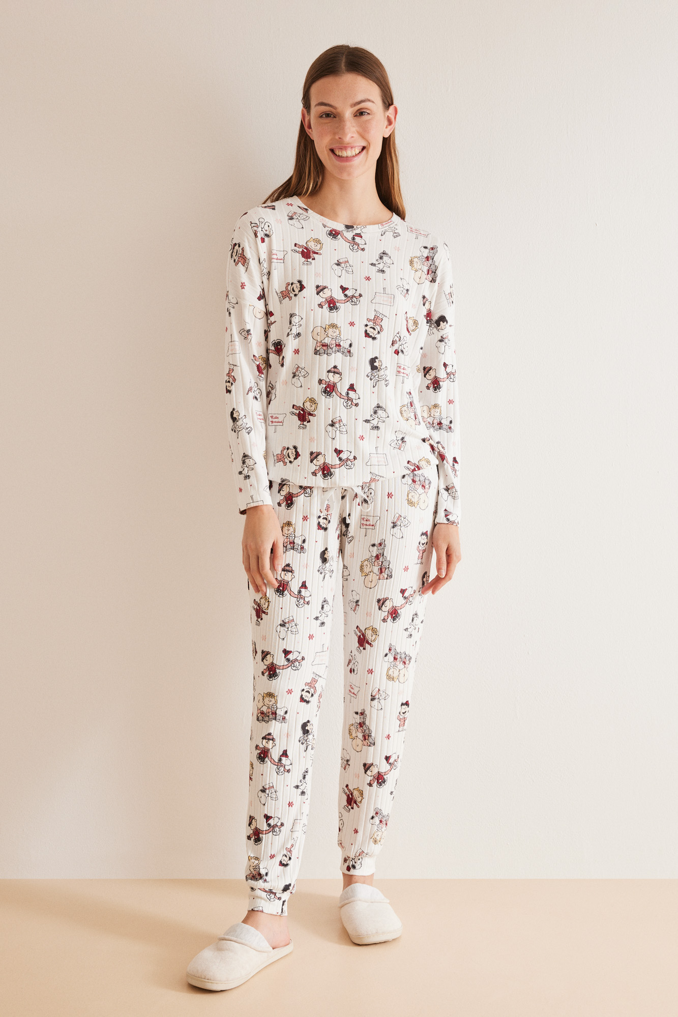 Pijama estampado Snoopy | Ropa de dormir de mujer y homewear | WomenSecret