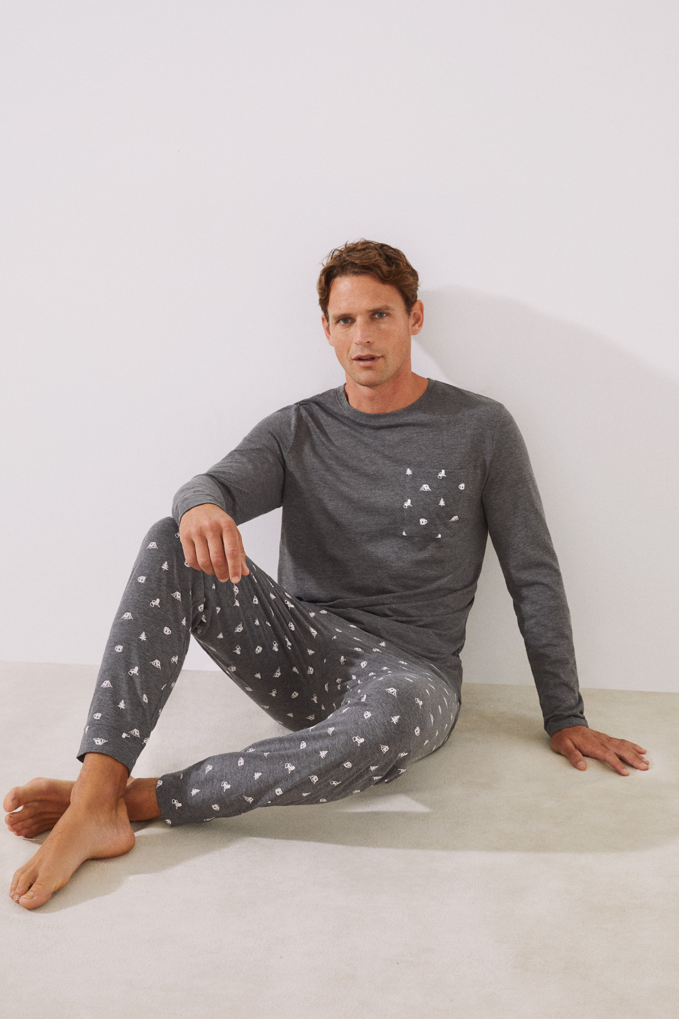 Pijama largo algodón gris