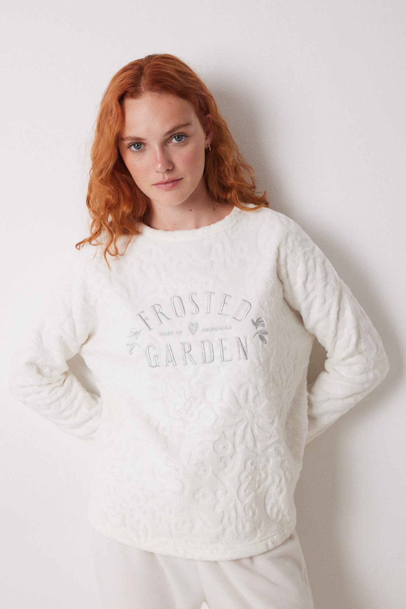 Pijama largo polar marfil