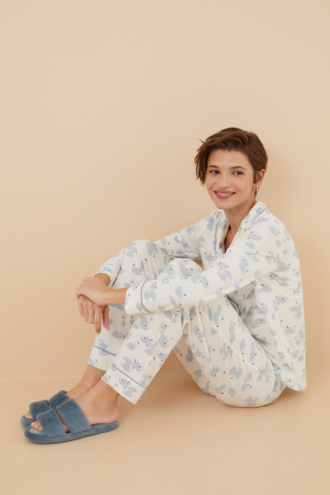 Pijama largo camisero cisnes | Ropa de dormir de mujer y homewear | WomenSecret