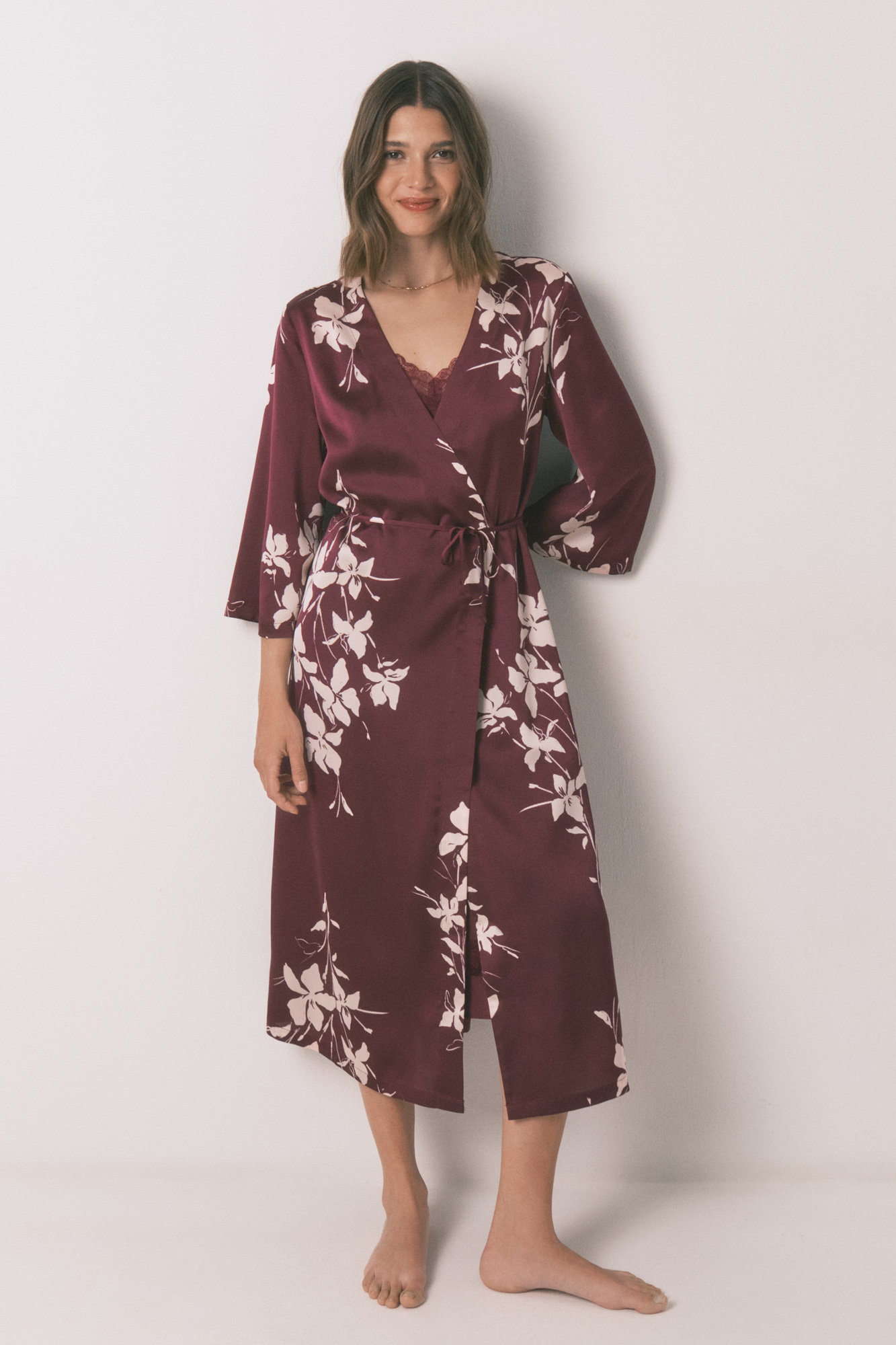 Robe robe de chambre fleurie marron Robes de chambre pour femme
