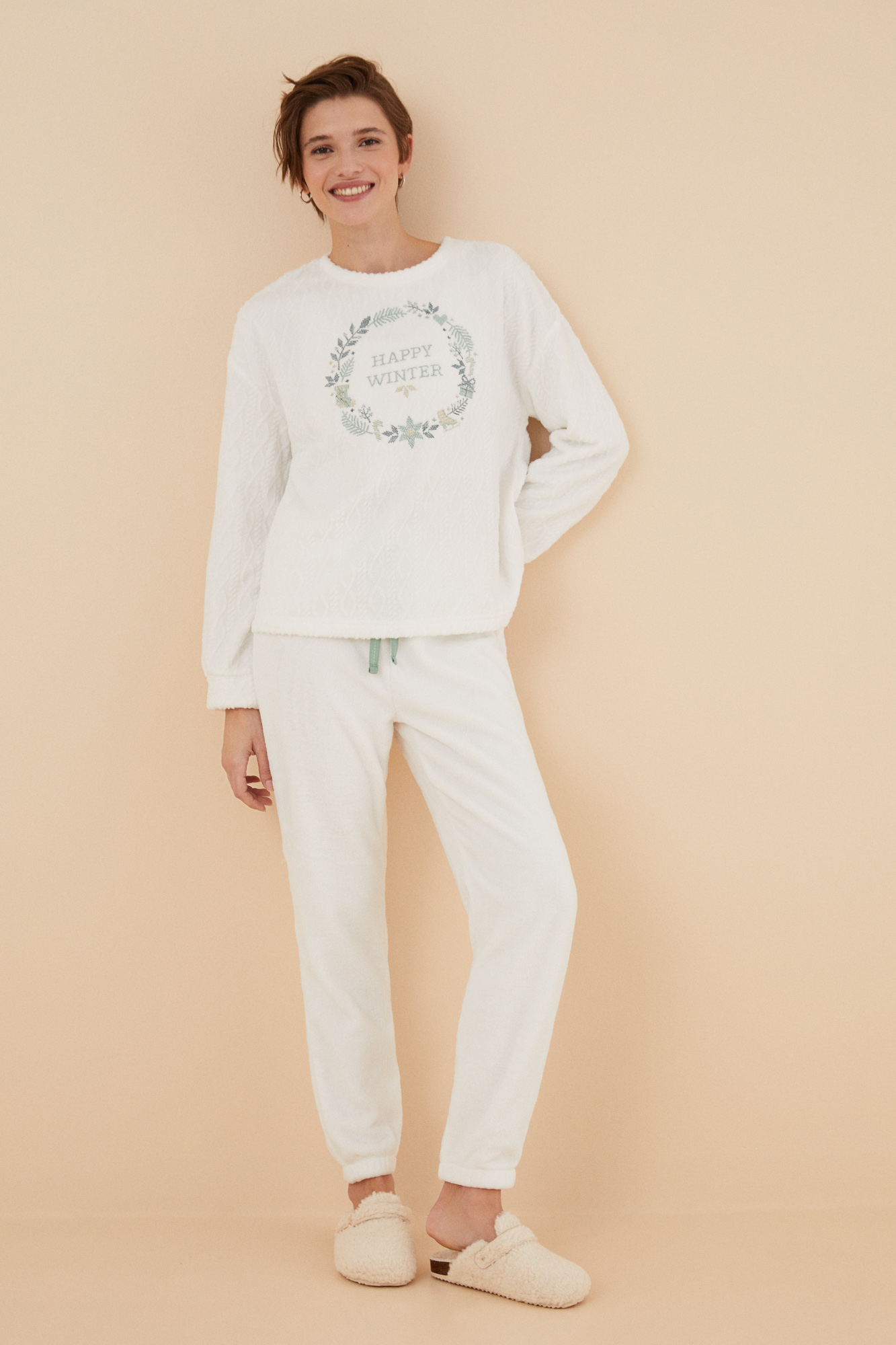 Pijama polar blanco | Ropa de dormir de mujer y homewear | WomenSecret